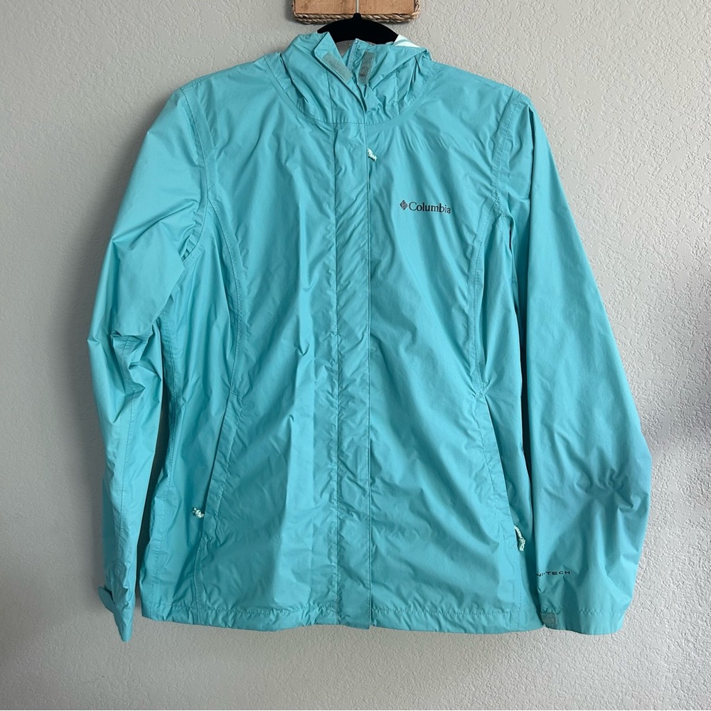 Columbia Women’s Rain Jacket - Picture 2 of 8